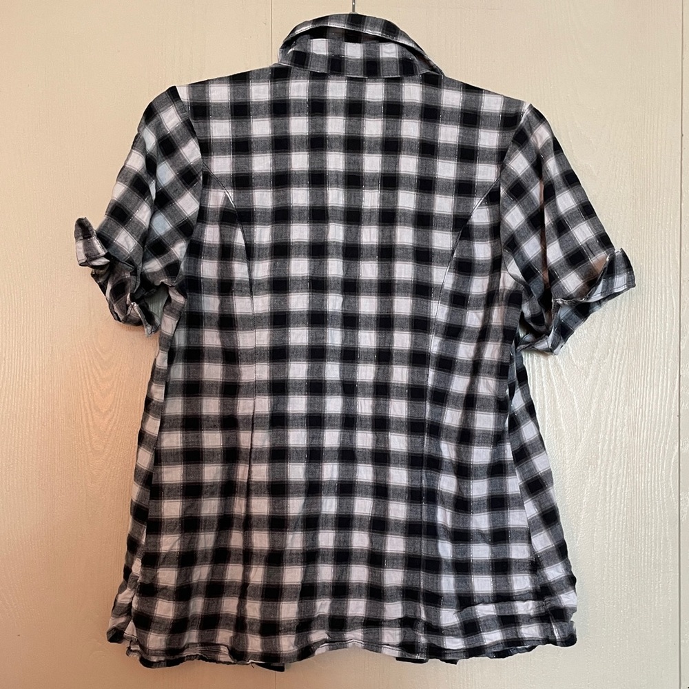 Daytrip Button-Up Collared Top - Picture 5 of 7